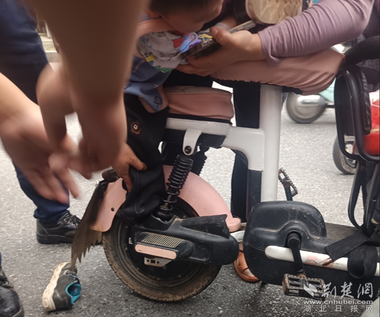 小孩卡腳.jpg